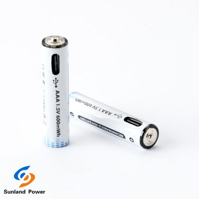 1.5V AAA oplaadbare lithium-ion cilindrische batterij met type C-connector