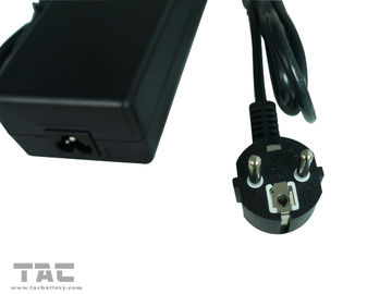 Hot Sale 36V / 43.8V draagbare batterij opladers, motorfiets batterij oplader Custom