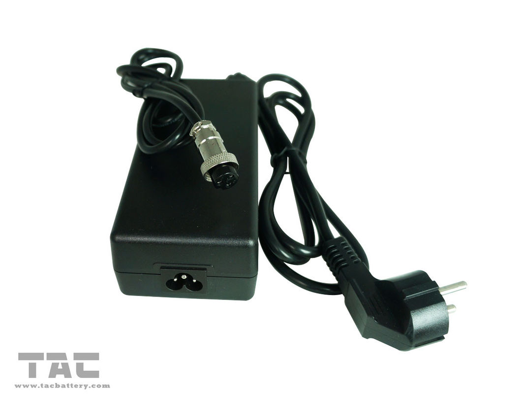 Hot Sale 36V / 43.8V draagbare batterij opladers, motorfiets batterij oplader Custom